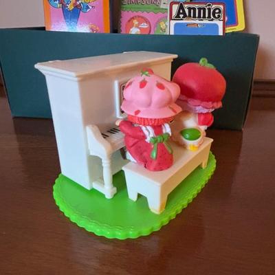 LOT 94: Vintage/Fun Children's Toys: Cabbage Patch Kids Wind-Up Buggy, Kraft Barbie, Strawberry Shortcake, Trolls & More