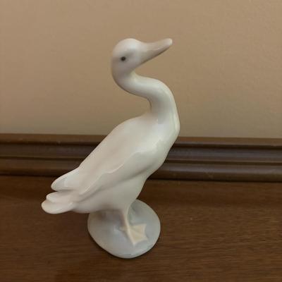 LOT 95: Lladro "Snails for the Ducks" Figure & "Little Duck" Figure