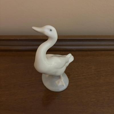 LOT 95: Lladro "Snails for the Ducks" Figure & "Little Duck" Figure