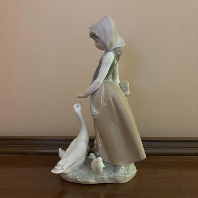 LOT 95: Lladro "Snails for the Ducks" Figure & "Little Duck" Figure