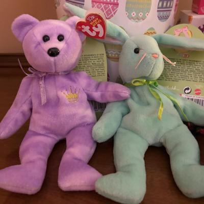 LOT 96: Happy Spring Collection: Beanie Babies, Barbie, Kelly Club, Kitty in My Pocket