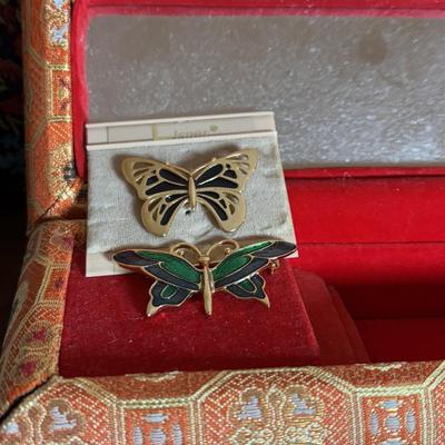 LOT 101: Framed Mixed Media Art Painting, Embroidered/Beaded Slippers, Multi-Colored Asian Motif Bag & More