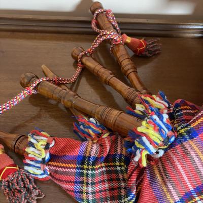 LOT 103: Scottish Bagpipe Chanter Kit, Junior Bagpipes, Tally Ho Scotty Dog Cardigan Sweater, Scottish Santa, & Knitted MacScarecrow...