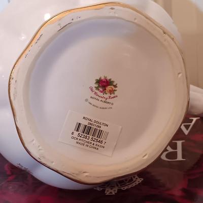 LOT 187: Royal Albert Old Country Roses China Pitcher and Basin