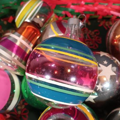 LOT 188: Collection of Vintage Christmas Glass Bulbs - Shiny Brites and More