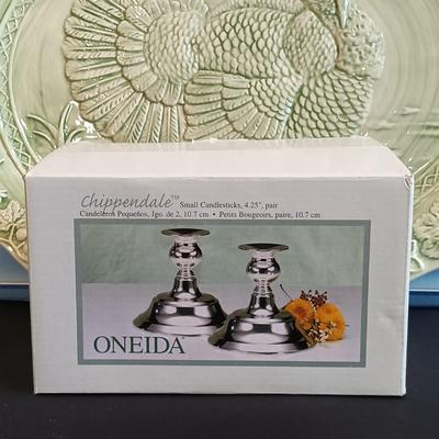 LOT 191: Harvest Themed Kitchenware and Home Decor