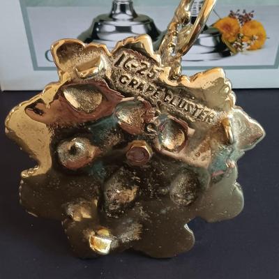 LOT 191: Harvest Themed Kitchenware and Home Decor