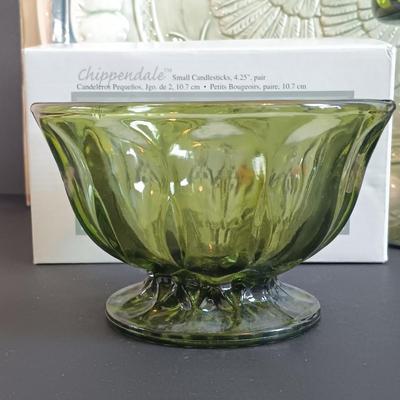 LOT 191: Harvest Themed Kitchenware and Home Decor