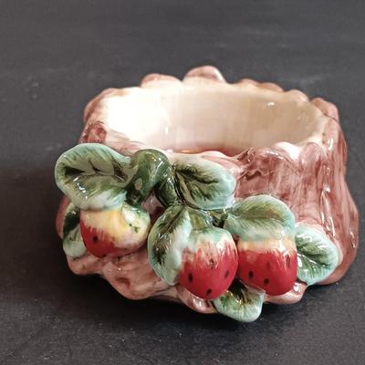 LOT 192: Bella Casa by Ganz Fruit Art Plates, Berkley Jenson Serving Platter, Coyne's Co. Picnic Basket Cheese Knife Set & More