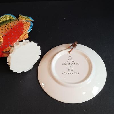 LOT 195: Vintage Cobalt Blue Sailboat Glass, S.S. Oceanic Coaster Set, Global Miniatures Artist Signed Prints & More