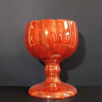 LOT 196: Vintage Art Pottery, Pol-O-Craft Nail Art & More