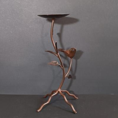 LOT 196: Vintage Art Pottery, Pol-O-Craft Nail Art & More