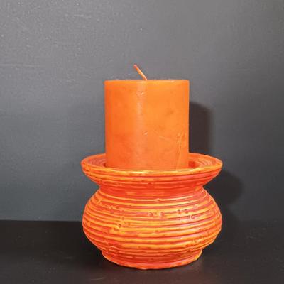 LOT 196: Vintage Art Pottery, Pol-O-Craft Nail Art & More