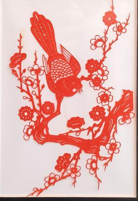 LOT 199: Set of (3) Framed Chinese Paper Art Birds, Framed Lee's Group 24K Gold Edged Plate & More