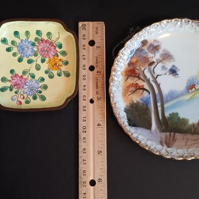 LOT 200: Bambergers Stone Pink Floral Bonsai Tree with Small Art Plates