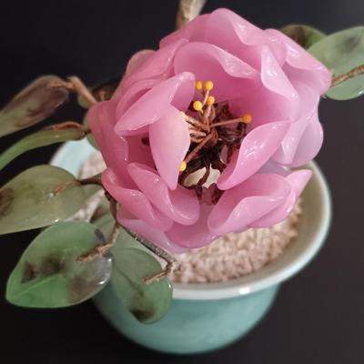 LOT 200: Bambergers Stone Pink Floral Bonsai Tree with Small Art Plates