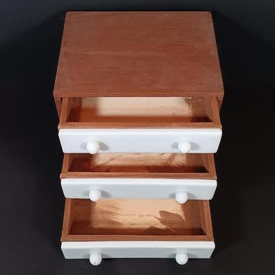 LOT 202: Gallaway Crystal Shamrock Clock, Art Glass Vases, Gold Plated and Crystal Pig & More