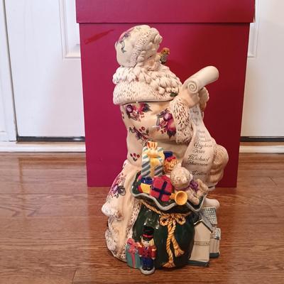 LOT 203: Waterford Holiday Heirlooms Georgian Santa Cookie Jar