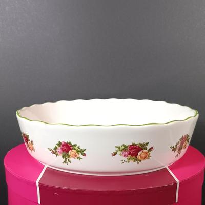 LOT 207: Royal Albert Old Country Roses Le Petite Tea Set In Original Box and Serving Dish