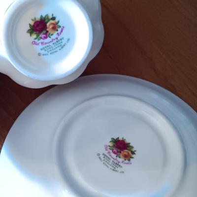 LOT 208: Large Set of Royal Albert Old Country Rose Cups, Saucers, Plates, Wine Glasses, Creamer and Sugar Bowl