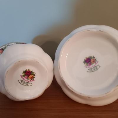 LOT 208: Large Set of Royal Albert Old Country Rose Cups, Saucers, Plates, Wine Glasses, Creamer and Sugar Bowl