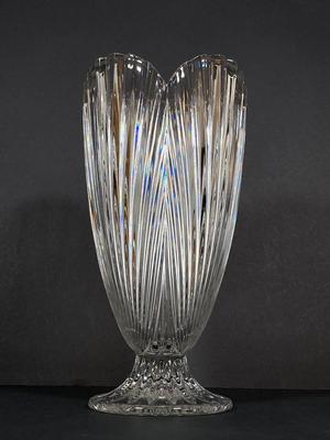 LOT 225: Marquis by Waterford Crystal Vase