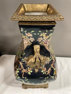Beautiful Castilian 15” tall black floral vase