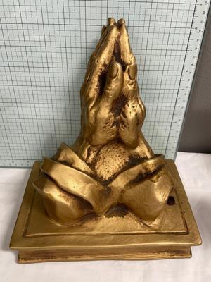 Homco praying hands decor