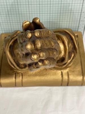 Homco praying hands decor