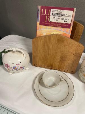 Wood bolder with decorative cups