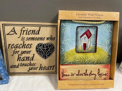 Wall decor and nativity