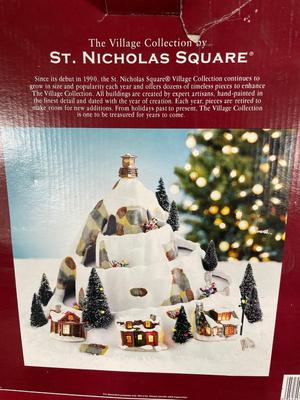 St. Nicholas Square decor