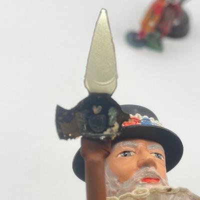 LOT 201K: British Guard Figurines - King & Country and More