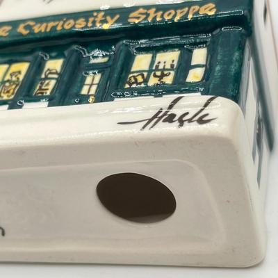 LOT 202K: Hazle Ceramics Dickens - Ye Olde Curiosity Shoppe and More