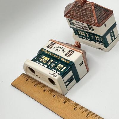 LOT 202K: Hazle Ceramics Dickens - Ye Olde Curiosity Shoppe and More