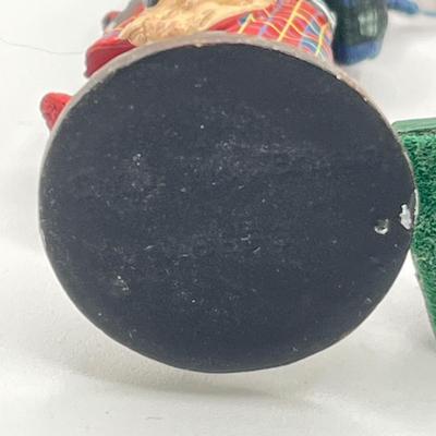 LOT 203K: Metal Toy Soldier British Figurines