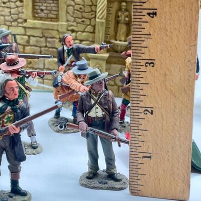 LOT 204K: King & Country Remember the Alamo Metal Toy Soldier Figurine Set