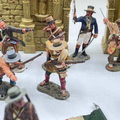 LOT 204K: King & Country Remember the Alamo Metal Toy Soldier Figurine Set