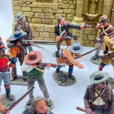 LOT 204K: King & Country Remember the Alamo Metal Toy Soldier Figurine Set