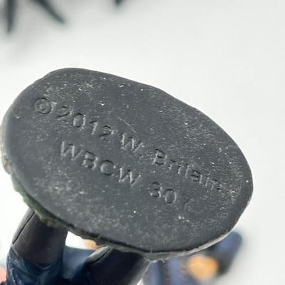 LOT 205K: Civil War Metal Toy Soldier Figurines -Frontline Figures and More