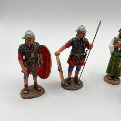 LOT 206K: King & Country Life of Jesus Metal Figurines