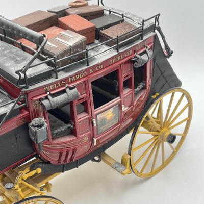 LOT 209K: Franklin Mint Wells Fargo Stagecoach Precision Model