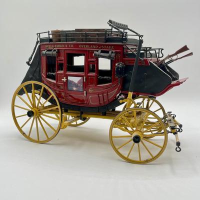 LOT 209K: Franklin Mint Wells Fargo Stagecoach Precision Model