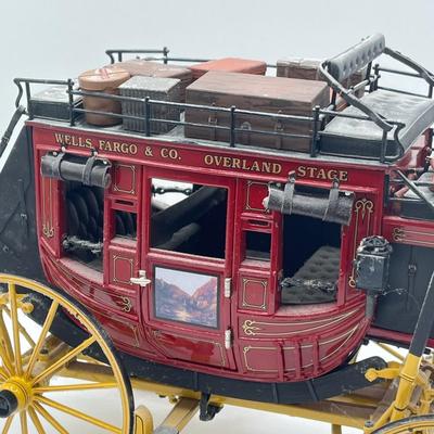 LOT 209K: Franklin Mint Wells Fargo Stagecoach Precision Model