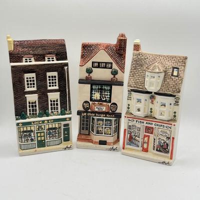 LOT 214K: Nation of Shopkeepers Hazle Ceramics Wall Plaques