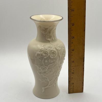 LOT 218K: Lenox Vase, Bowl and Coasters