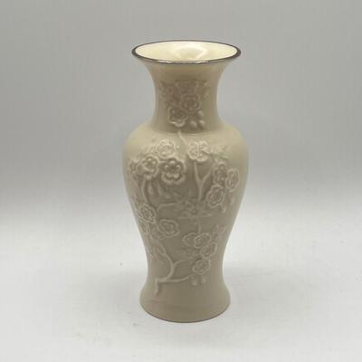 LOT 218K: Lenox Vase, Bowl and Coasters