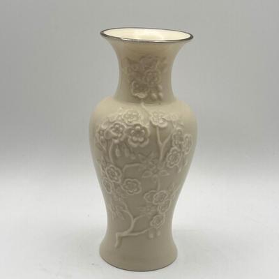 LOT 218K: Lenox Vase, Bowl and Coasters