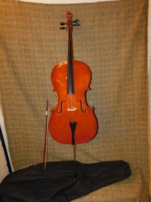 Unbranded 7/8 Cello w/ Gig Bag, 25.25” Back, 42” Overall