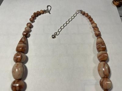 DTR/Jay King New Never Worn Graduated Agate Stone Beads 18-21" Adjustable Necklace w/Sterling Silver Clasp & Chain as Pictured....